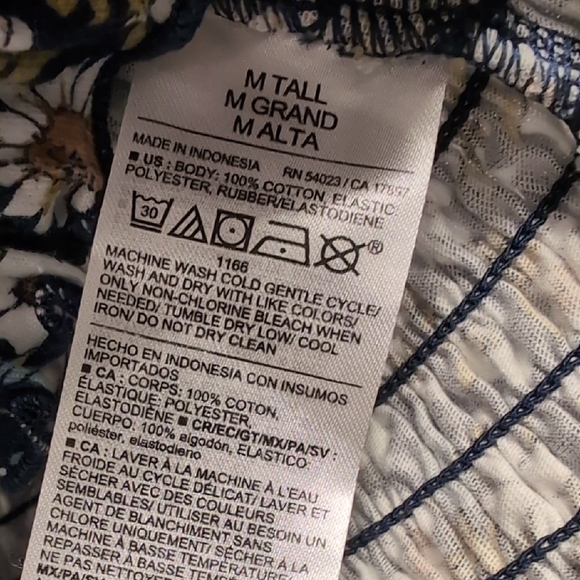 Floral Ruffle Sleeve Top - Picture 5 of 5